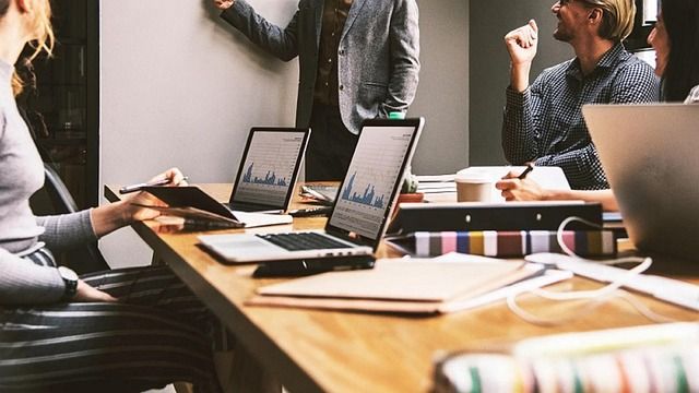 New- und Outplacement in Transfergesellschaften und Transferagenturen